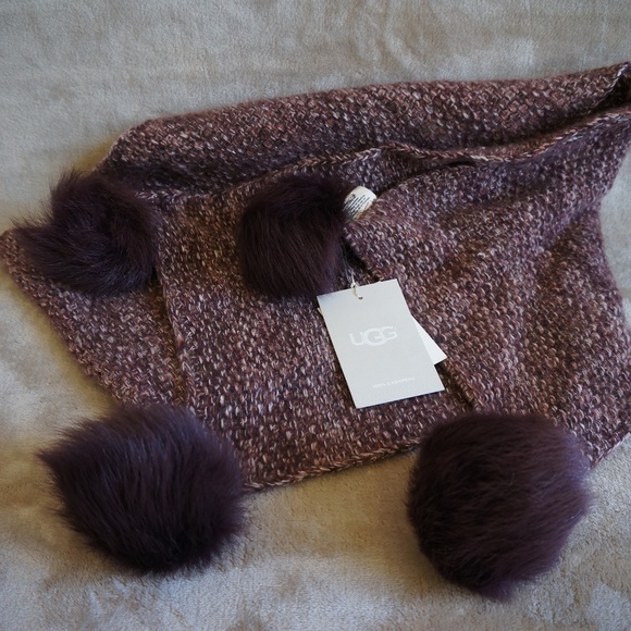 UGG QUATRO POM POM CASHMERE SCARF, 10" x 68" LONG - Picture 4 of 8